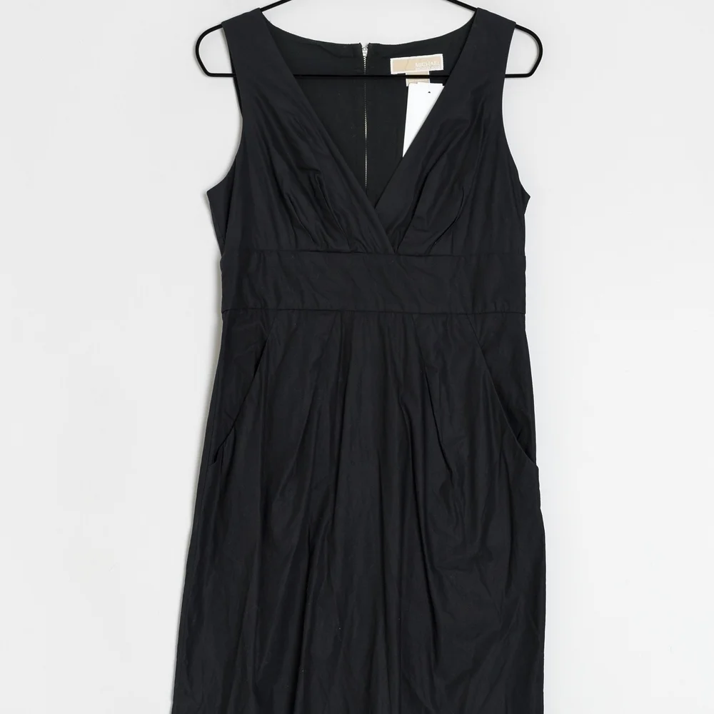 Michael Kors Elegant Black Sleeveless Dress